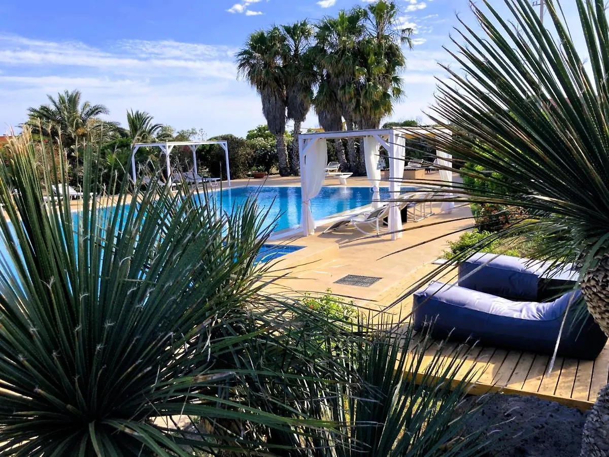 Le Lanterne Resort Пантеллерия 3*,